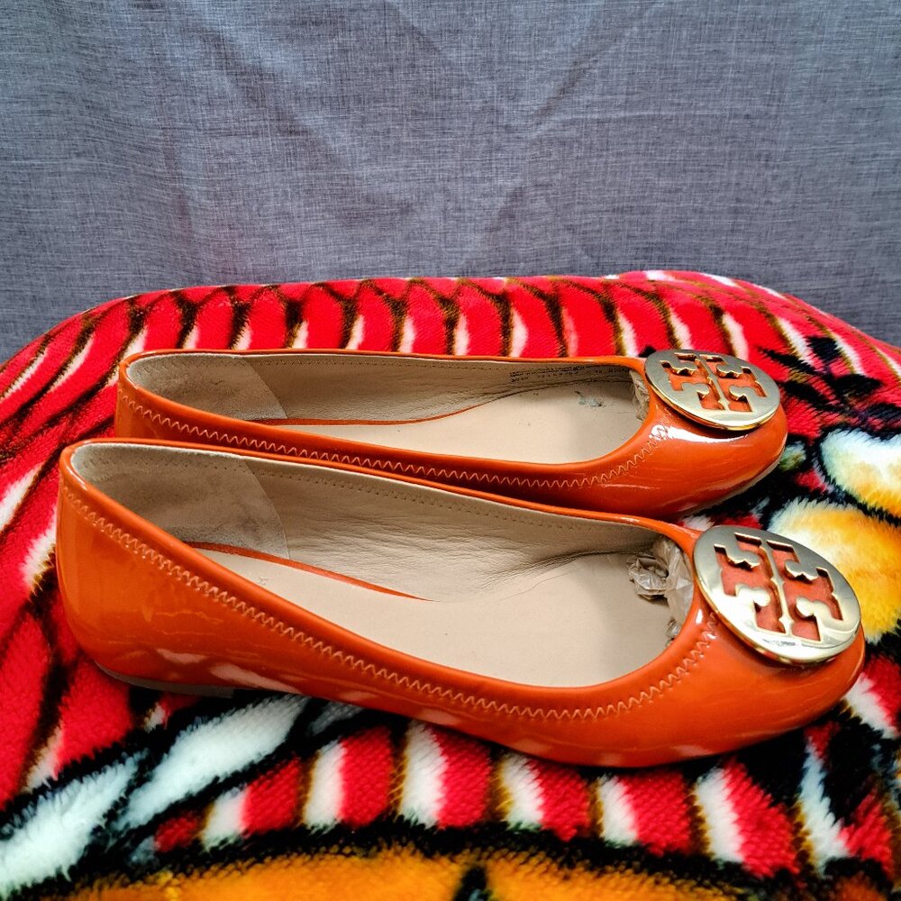%Tory Burch Gold 'reva' Ballet Flat Orange Patent Leather Shoe Size 8.5M / D3 - Picture 2 of 11